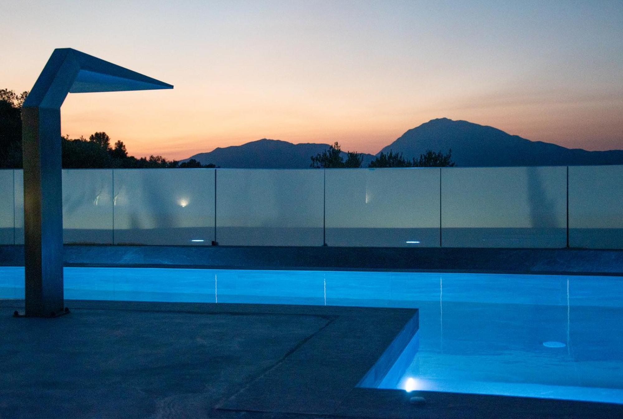 Marnos Luxury Villas Kamilari Luaran gambar